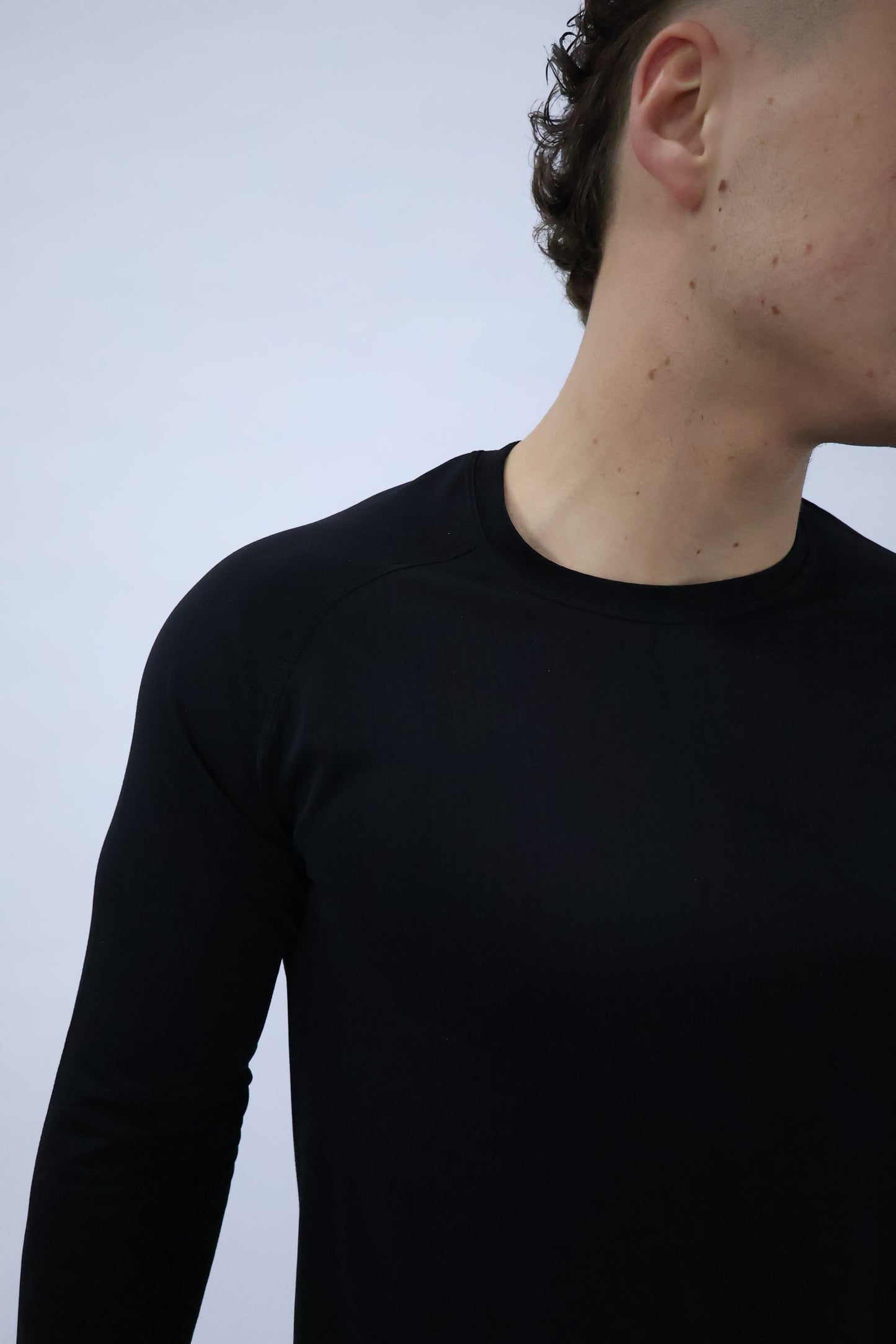 HYBRID LONG SLEEVE T-SHIRT