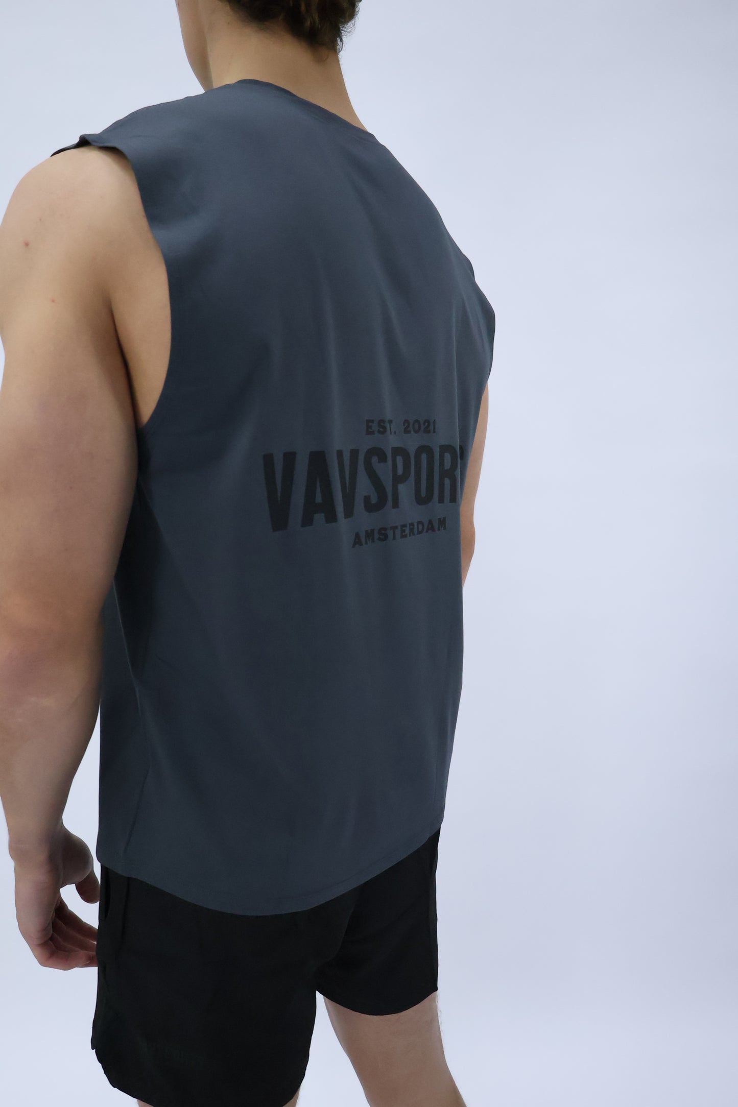 HYBRID OVERSIZED TANK