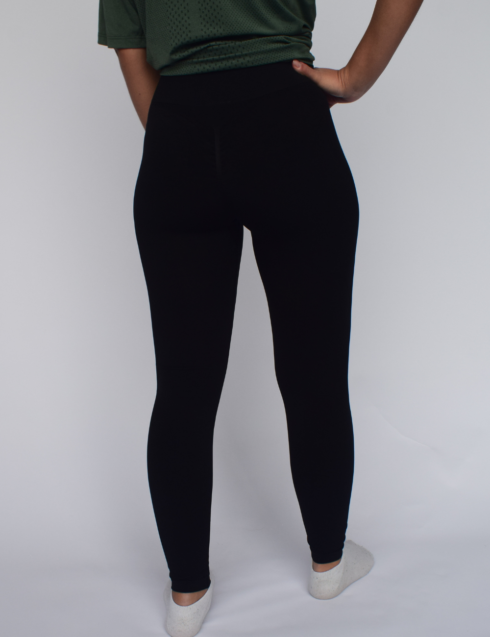 PERFORMANCE LEGGING