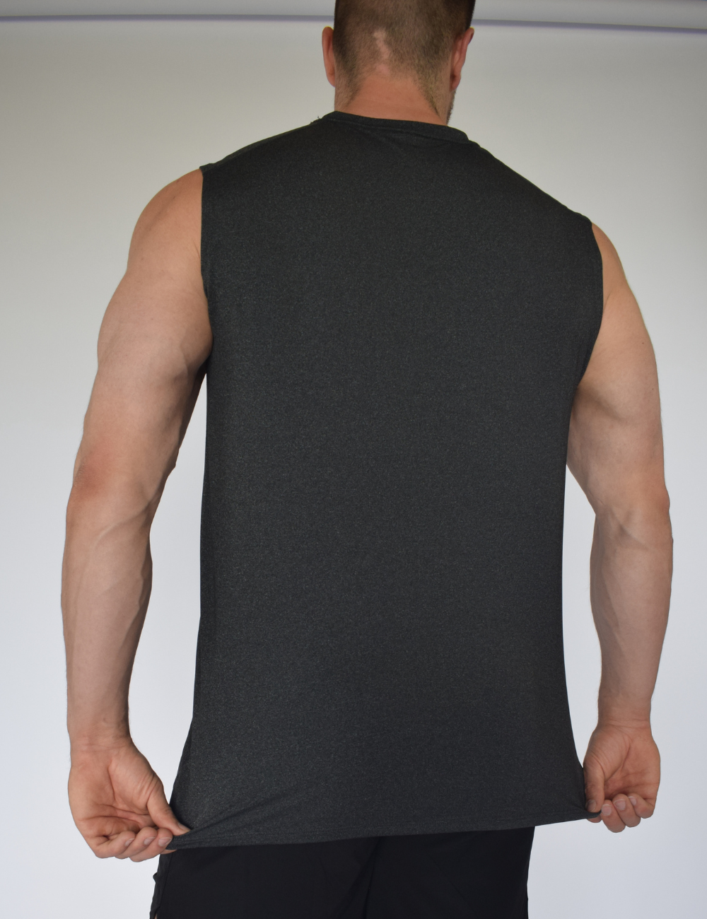 ELEMENTUM SLEEVELESS SHIRT